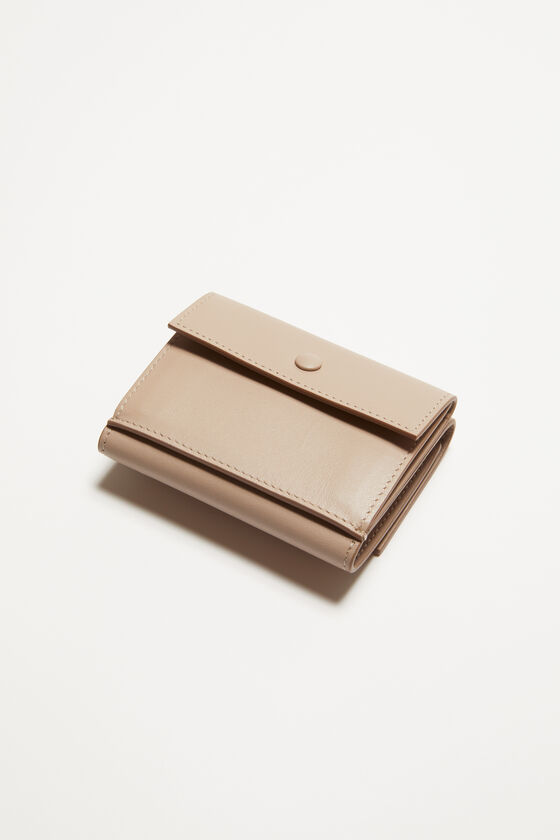 (image for) Tailored Trifold leather wallet